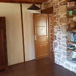 Maison Isolee Dans Les Vignes Et Les Bois Valady
