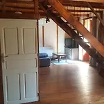 Maison Isolee Dans Les Vignes Et Les Bois Valady