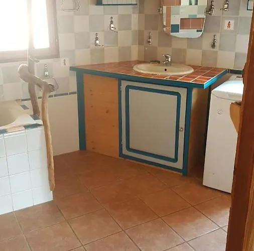 Maison Isolee Dans Les Vignes Et Les Bois * Valady