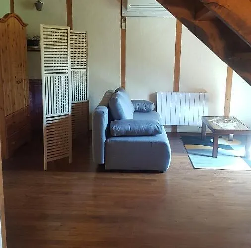 Maison Isolee Dans Les Vignes Et Les Bois Dom wakacyjny *